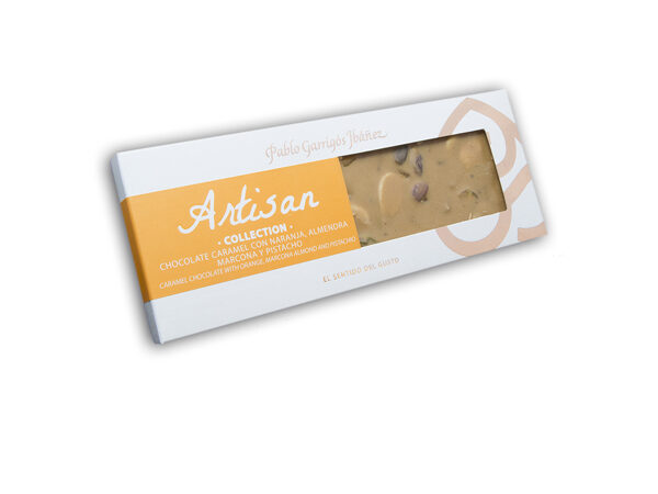 CHOCOLATE CARAMEL NARANJA, ALMENDRA MARCONA Y PISTACHO ARTISAN COLLECION 125G.