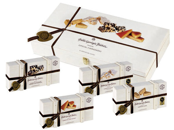 ESTUCHE ESPECIAL 4 VARIEDADES PREMIUM 1200 G