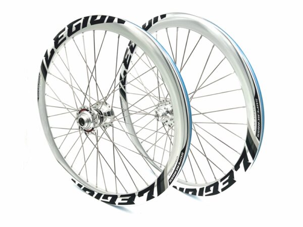 Rueda Completa Aluminio 20 x 1-3/8 LEGION SUPERCROSS – Color Plata